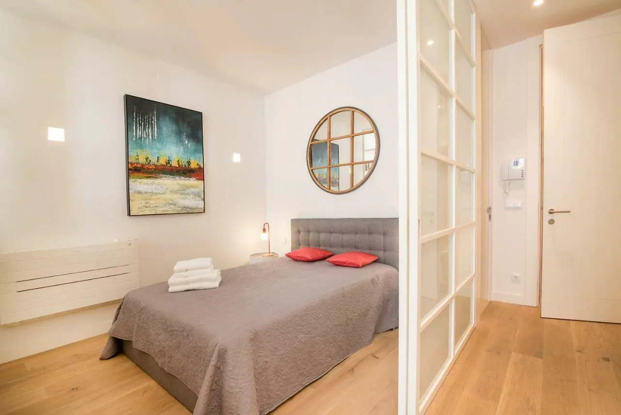 Lisbon Rouge Apartment In The Lisbon Heart
