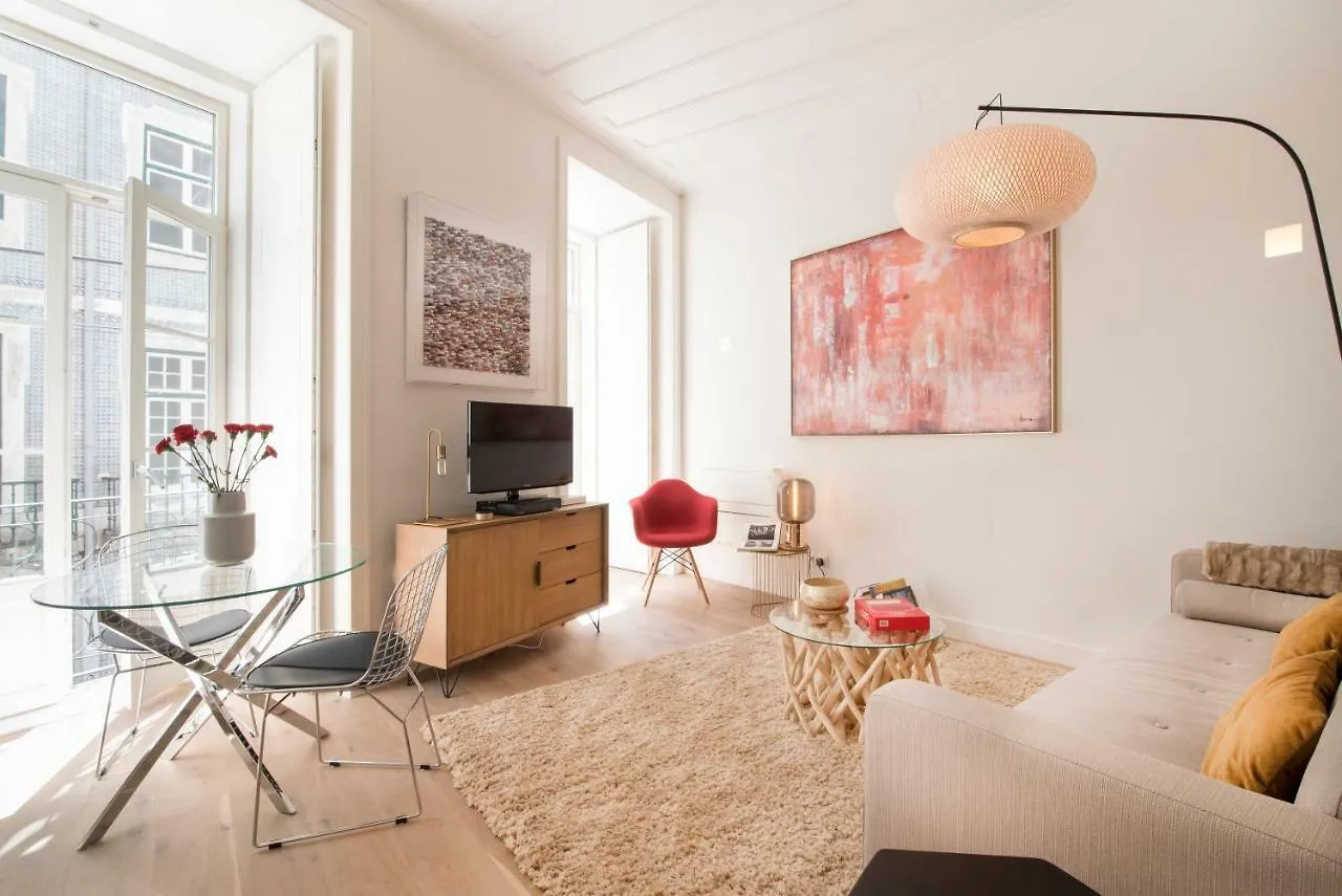 Lisbon Rouge Apartment In The Lisbon Heart location